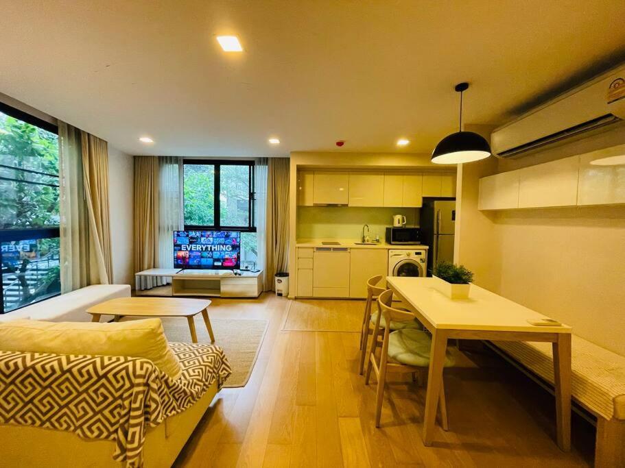 Cozy Spacious 1Bed 1Bath 500M Bts Thonglor Bangkok Ngoại thất bức ảnh